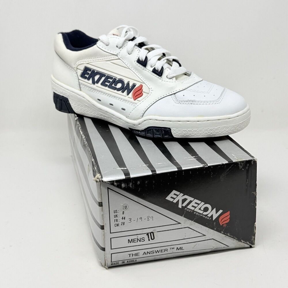 Ektelon The Answer  Mens 10 White Blue Racquetball Shoes Deadstock Vintage FLAWS